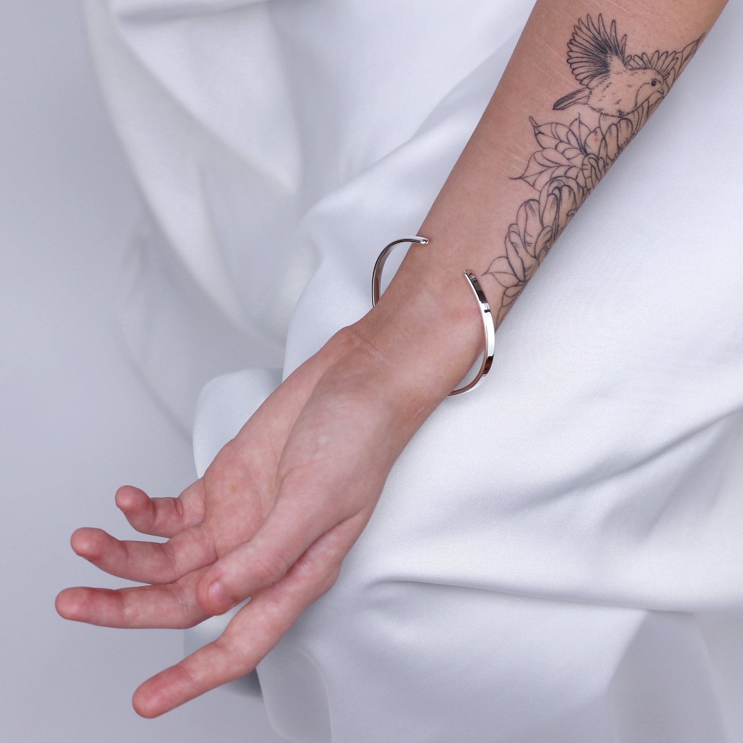 Bracelet jonc uni en argent sterling de 4 mm