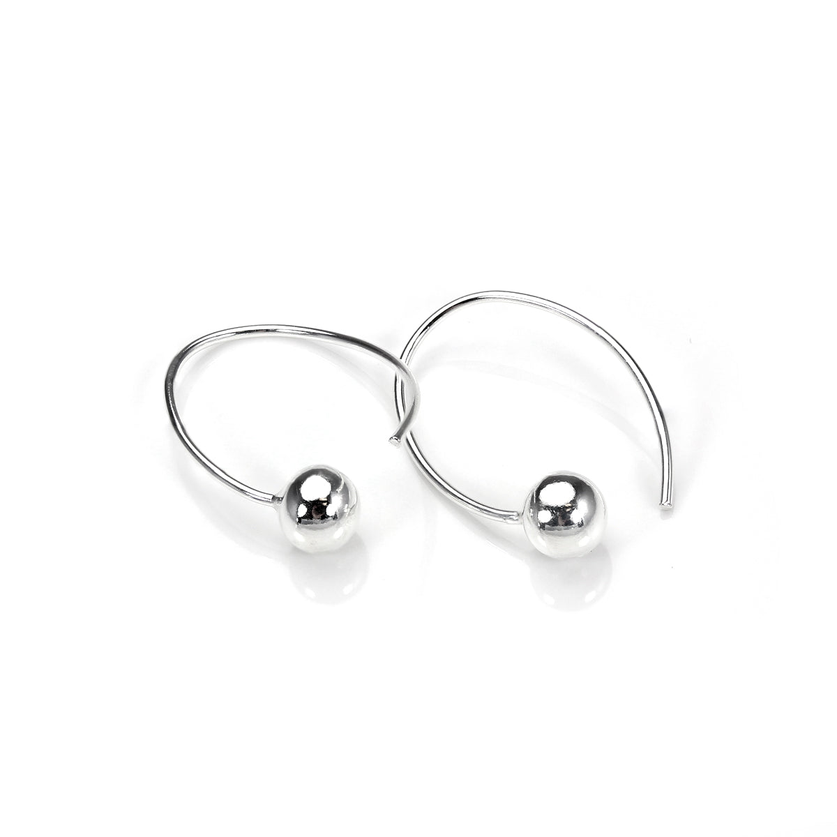 Boucles d'oreilles pendantes en argent sterling avec boules et fil métallique