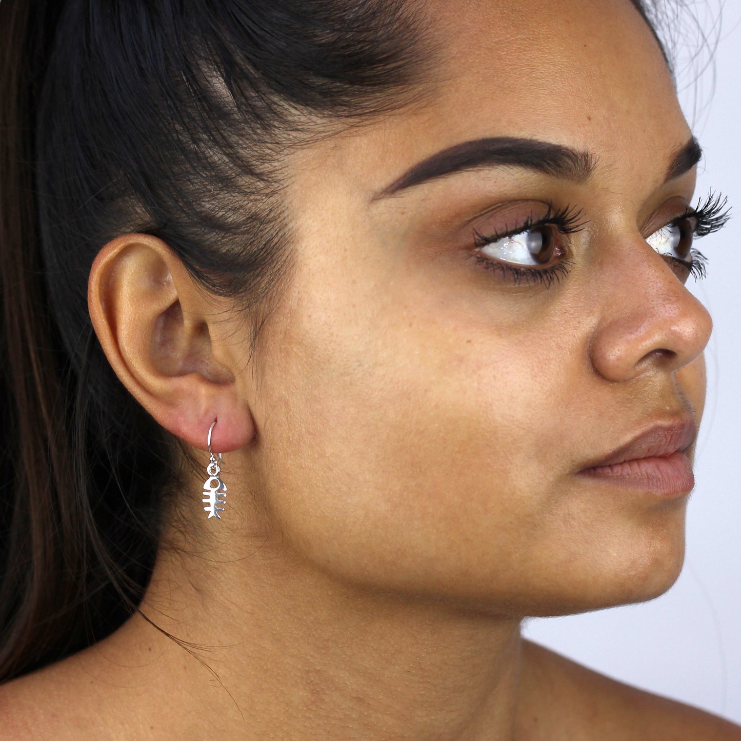 Boucles d'oreilles pendantes en arête de poisson en argent sterling
