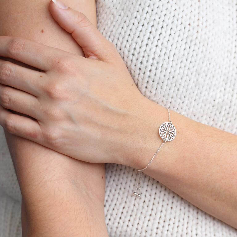 Bracelet réglable personnalisé en argent sterling avec fleur de naissance