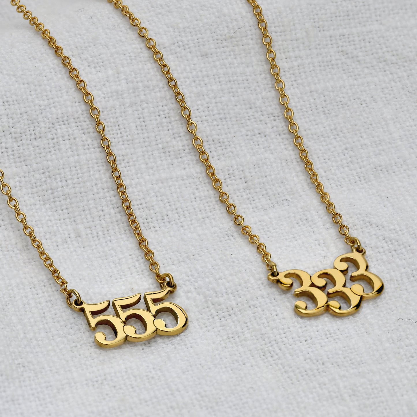 Collier personnalisé en or jaune 9 carats avec numéro d'ange - 45,7 cm