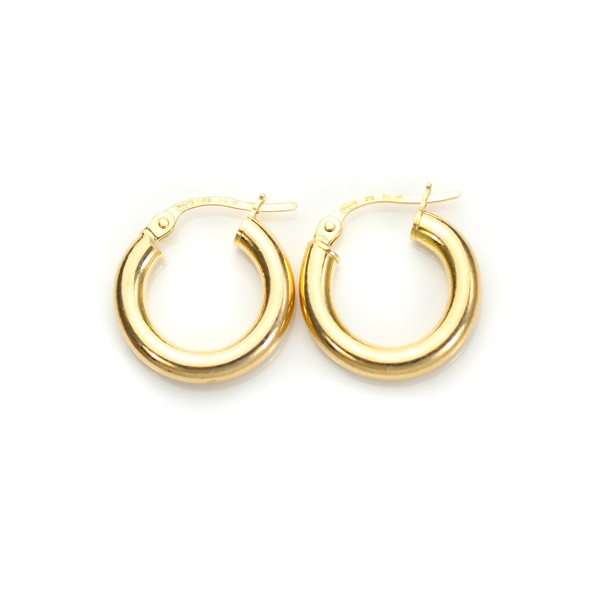 Boucles d'oreilles créoles unies en or jaune 9 carats