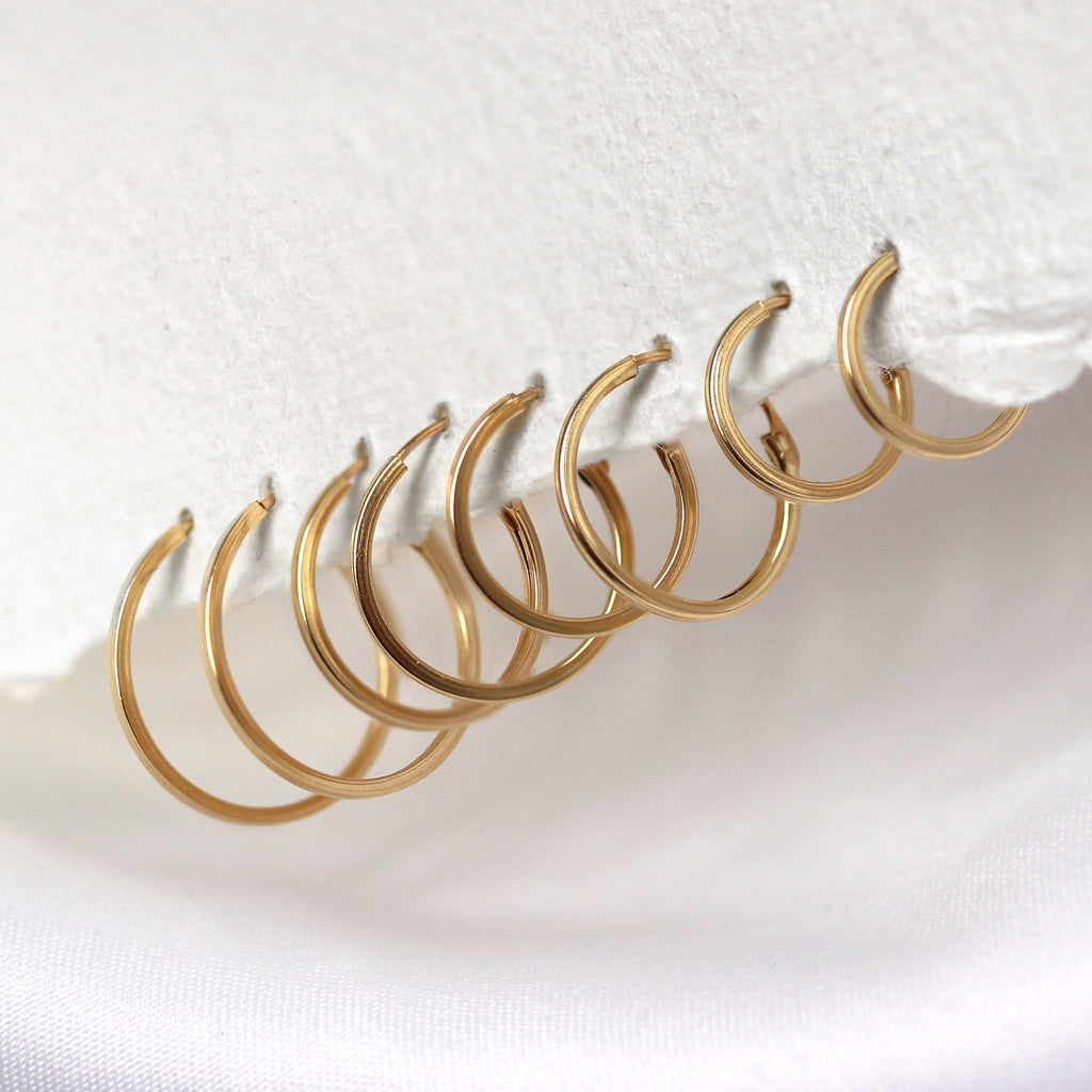 Boucles d'oreilles créoles en or jaune 9 carats