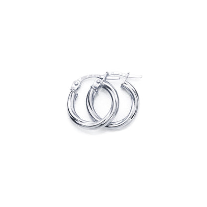Boucles d'oreilles créoles torsadées en or blanc 9 carats de 2 mm