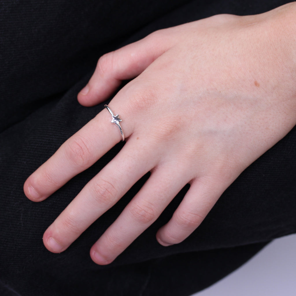 Bague en argent sterling avec perle coulissante en forme d'étoile