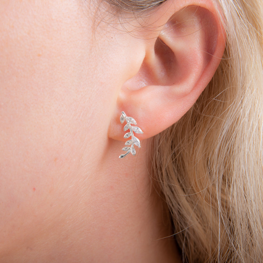 Boucles d'oreilles à tige en argent sterling avec branche d'olivier