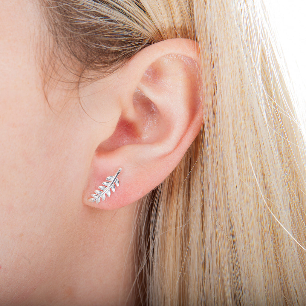 Boucles d'oreilles à tige en argent sterling avec feuilles