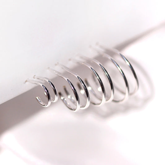 Boucles d'oreilles créoles ouvertes en argent sterling de 8 à 16 mm