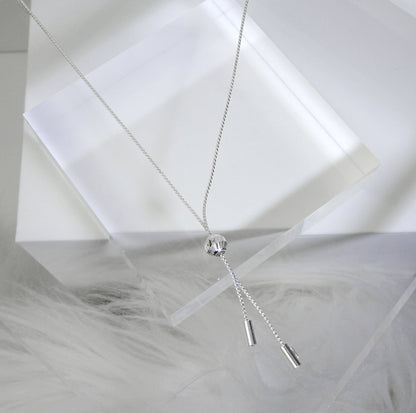 Collier réglable en argent sterling avec pendentif à double pompon et boule