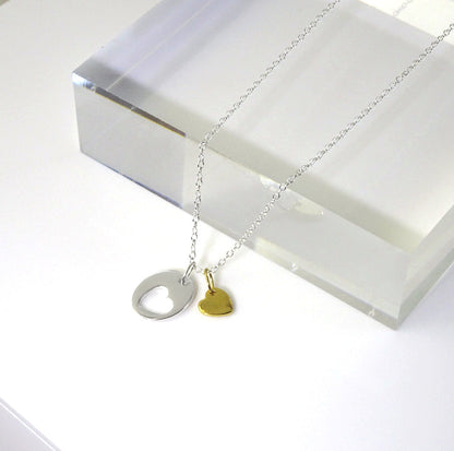 Collier avec pendentif en forme de cœur découpé en argent sterling et plaqué or jaune