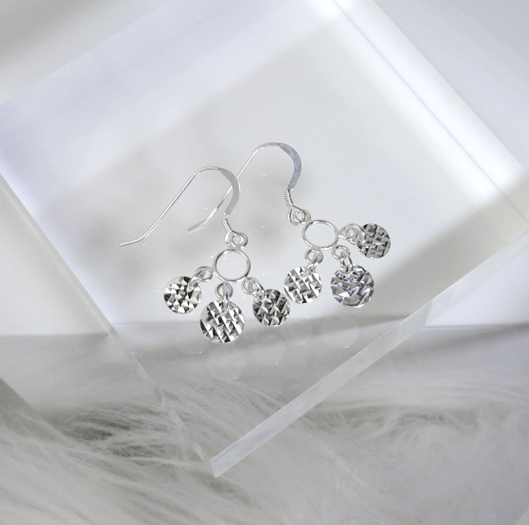 Boucles d'oreilles chandelier à triple disque facetté en argent sterling