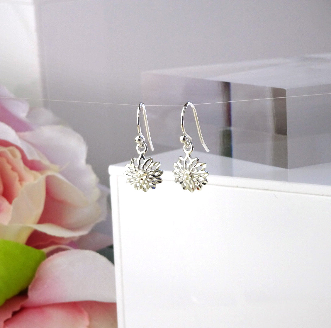 Boucles d'oreilles pendantes en argent sterling avec motif de fleurs et chakras