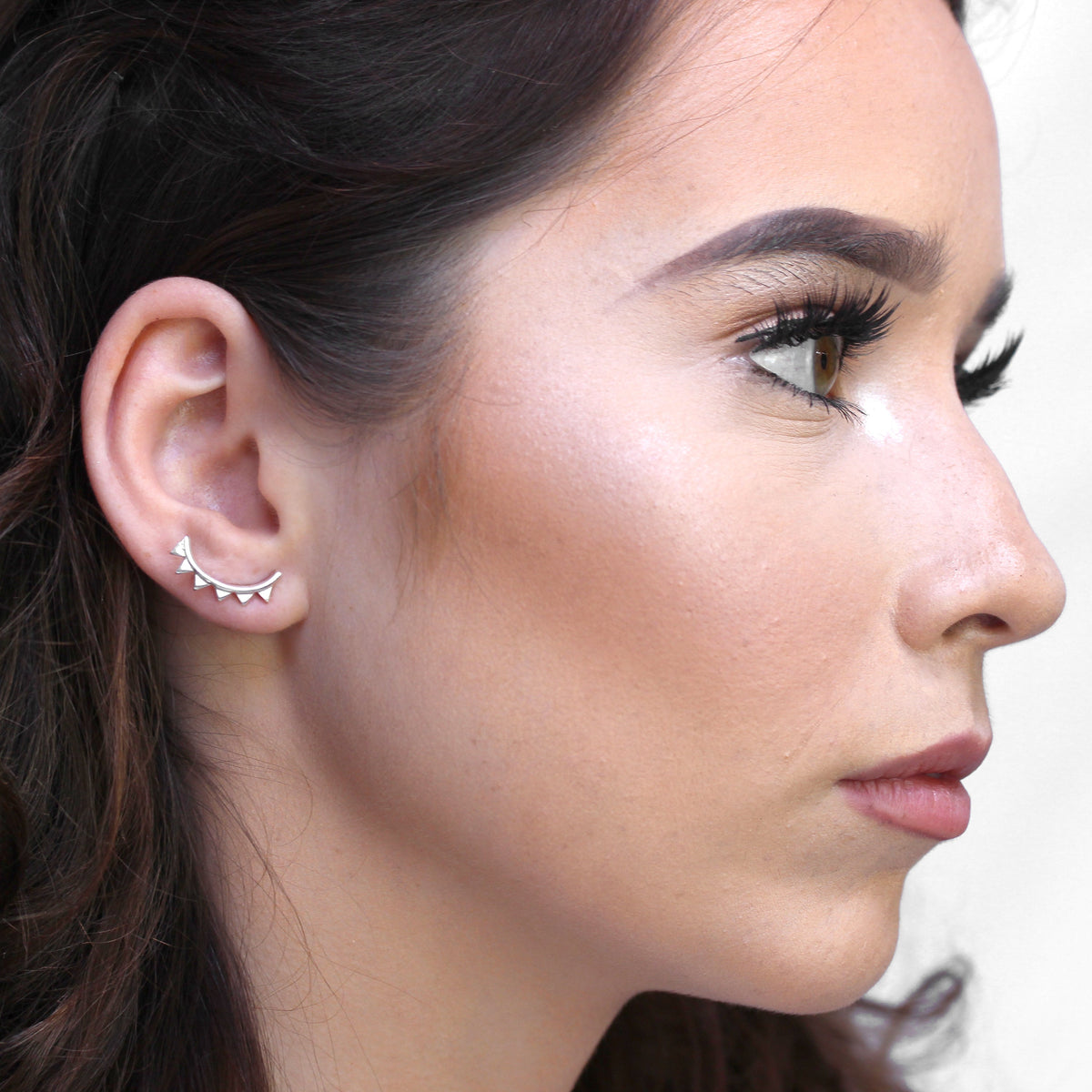 Boucles d'oreilles à tige en argent sterling avec motif géométrique triangulaire et pic