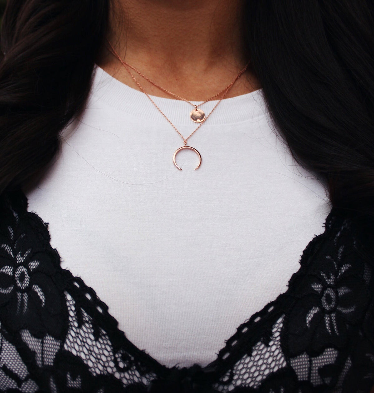 Collier avec pendentif croissant de lune en argent sterling plaqué or rose et double couche
