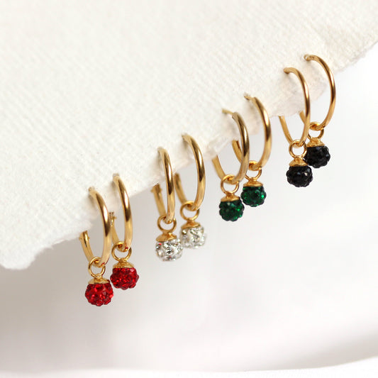 Boucles d'oreilles créoles en argent sterling plaqué or et boules de cristal colorées