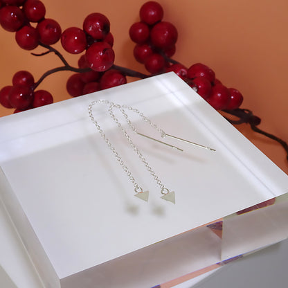 Petites boucles d'oreilles triangulaires plates en argent sterling