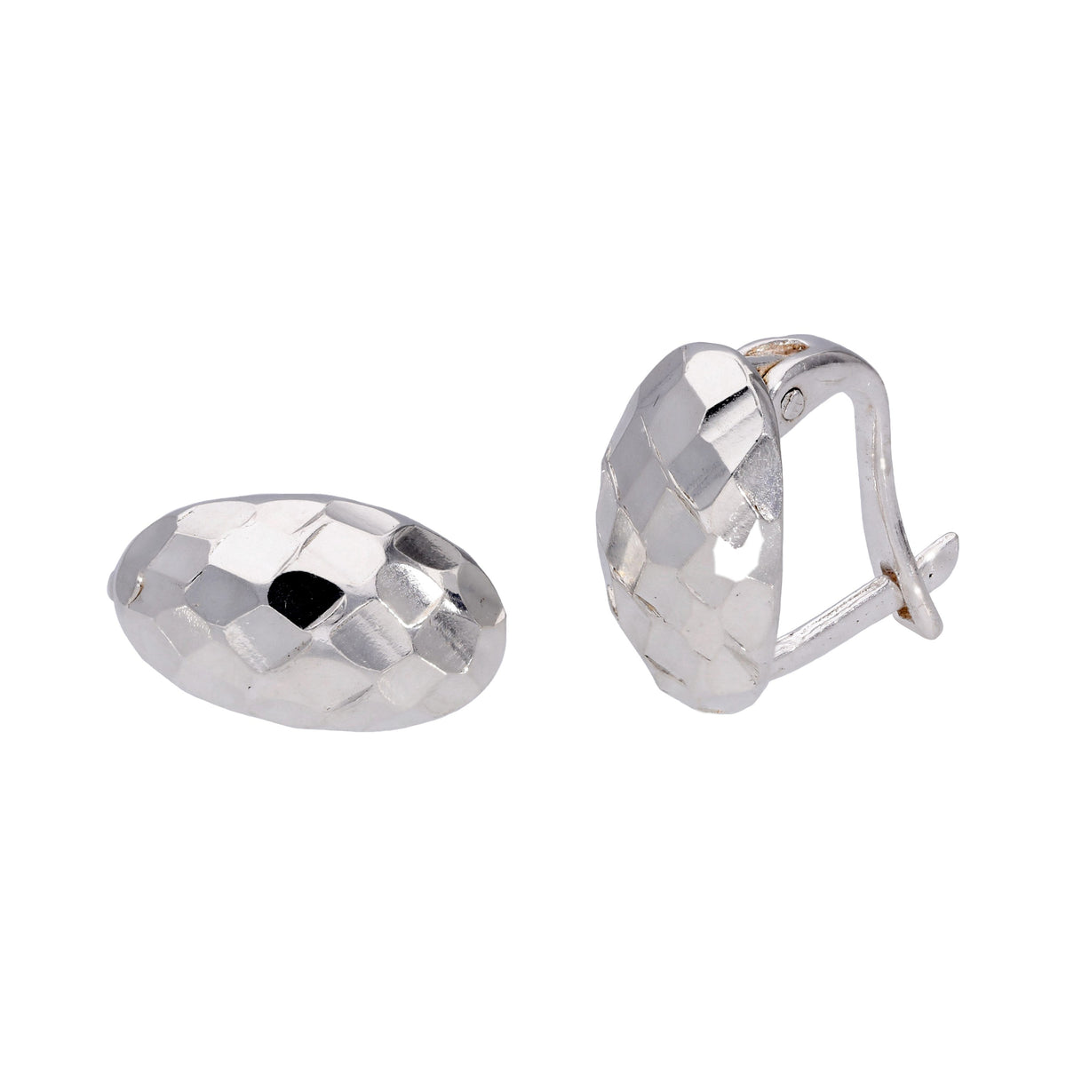Boucles d'oreilles créoles ovales à levier en argent sterling martelé et à facettes