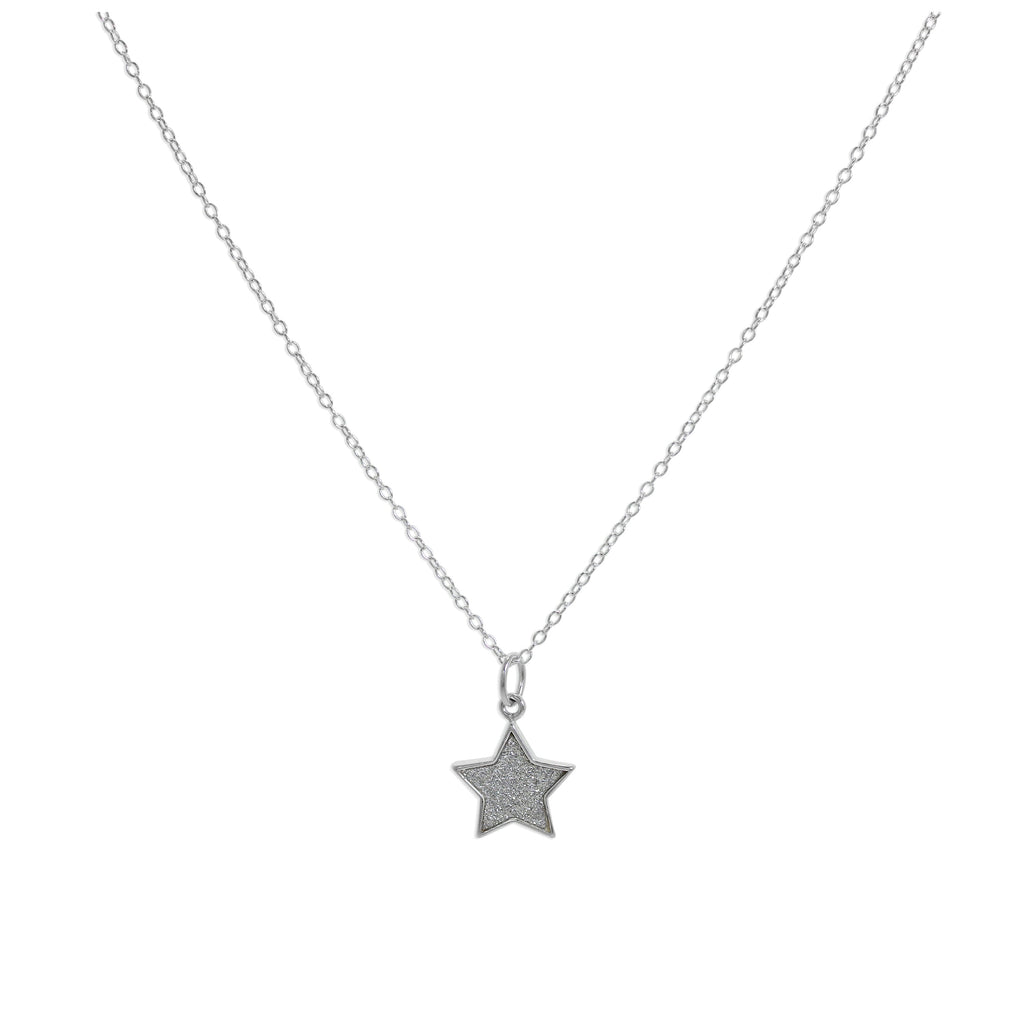 Collier avec pendentif étoile givrée en argent sterling