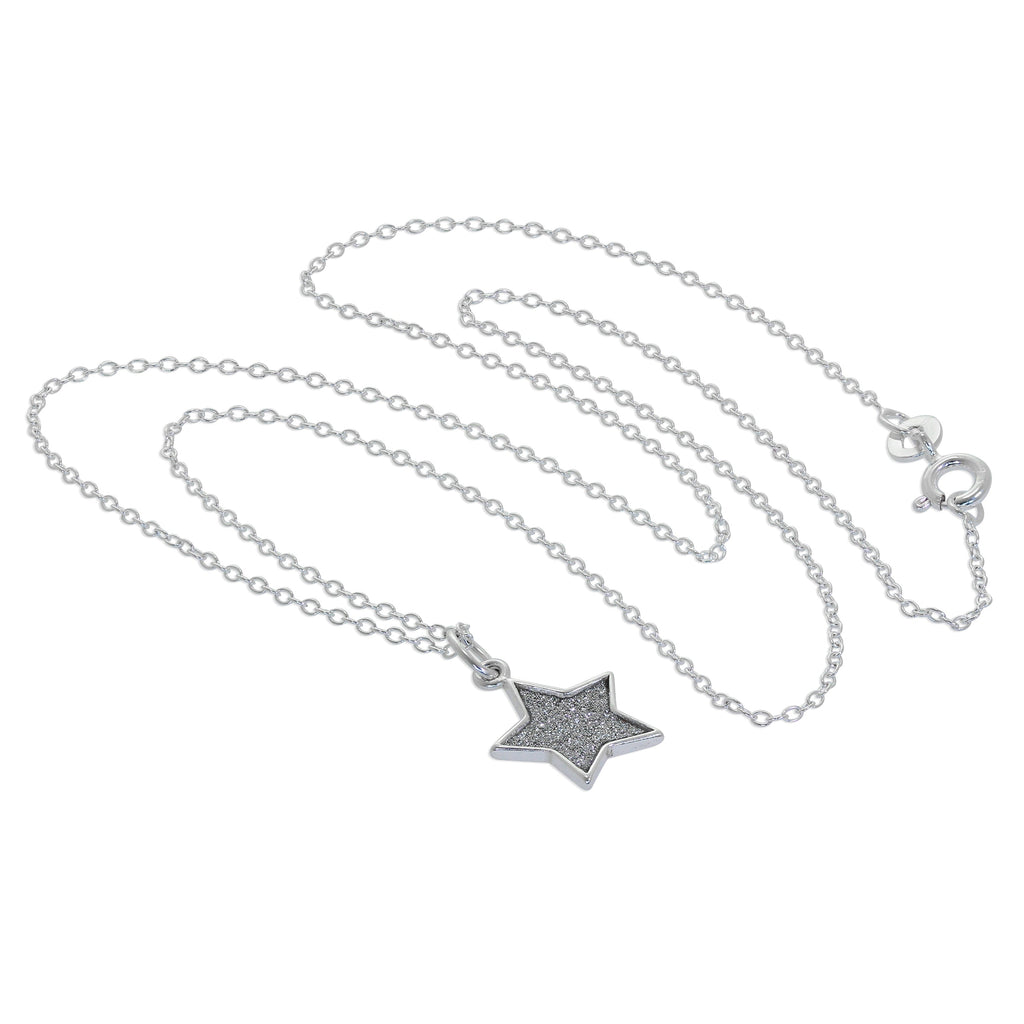 Collier avec pendentif étoile givrée en argent sterling