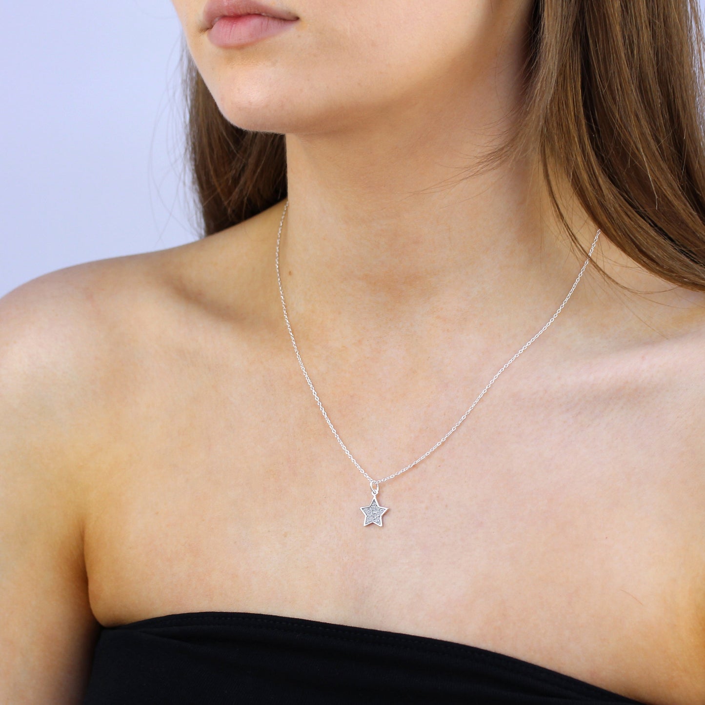 Collier avec pendentif étoile givrée en argent sterling