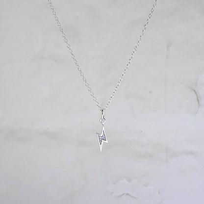 Collier pendentif éclair givré en argent sterling