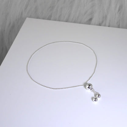 Bracelet réglable en argent sterling avec chaîne perlée et fermoir à boule coulissant