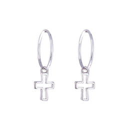 Boucles d'oreilles créoles en argent sterling avec breloques en forme de croix de 12 mm