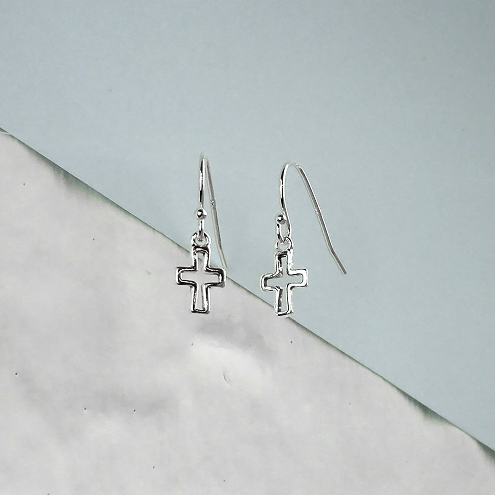 Boucles d'oreilles en argent sterling avec breloque en forme de croix et hameçon