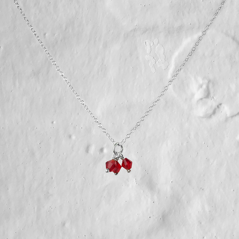 Collier triple perles en argent sterling et zircones cubiques rouges - 14 à 22 pouces