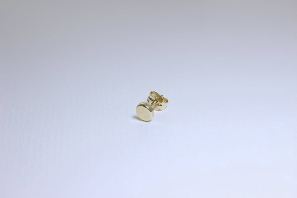 Boucle d'oreille simple à tige ronde de 4 mm en or 9 carats pour homme