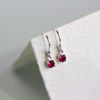 Boucles d'oreilles pendantes en argent sterling avec rubis et zircone cubique, pierre de naissance de juillet