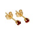 Boucles d'oreilles à tige en or 9 carats et cristal CZ rouge rubis de 2 mm serti griffes