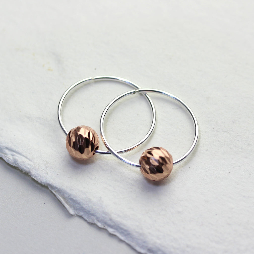 Boucles d'oreilles créoles en argent sterling de 18 mm avec perles boules taille diamant plaquées or rose