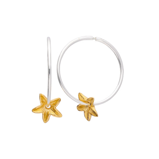 Boucles d'oreilles créoles en argent sterling de 18 mm avec breloques en forme de fleur de lys plaquées or