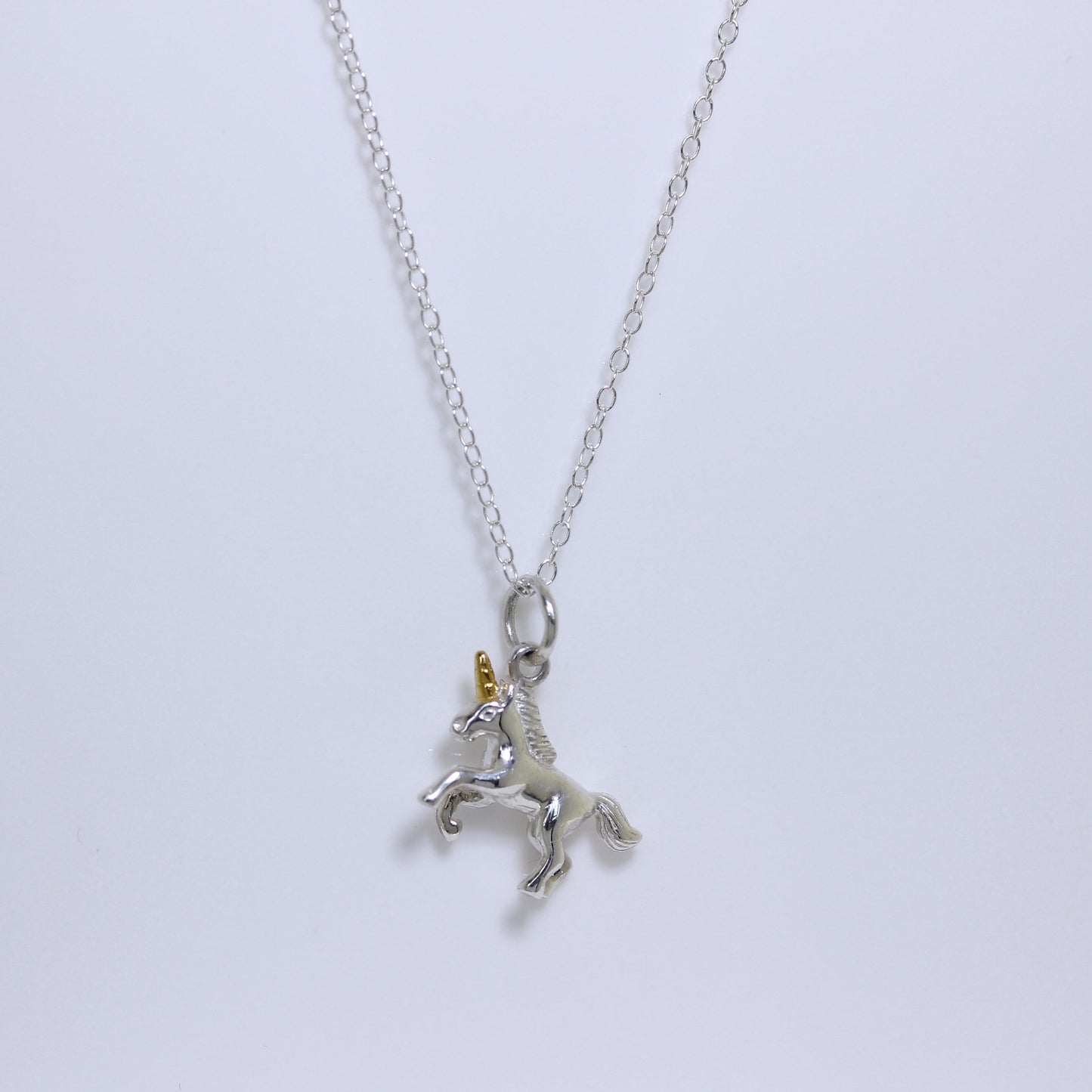 Collier licorne cabrée en argent sterling - 14 à 32 pouces