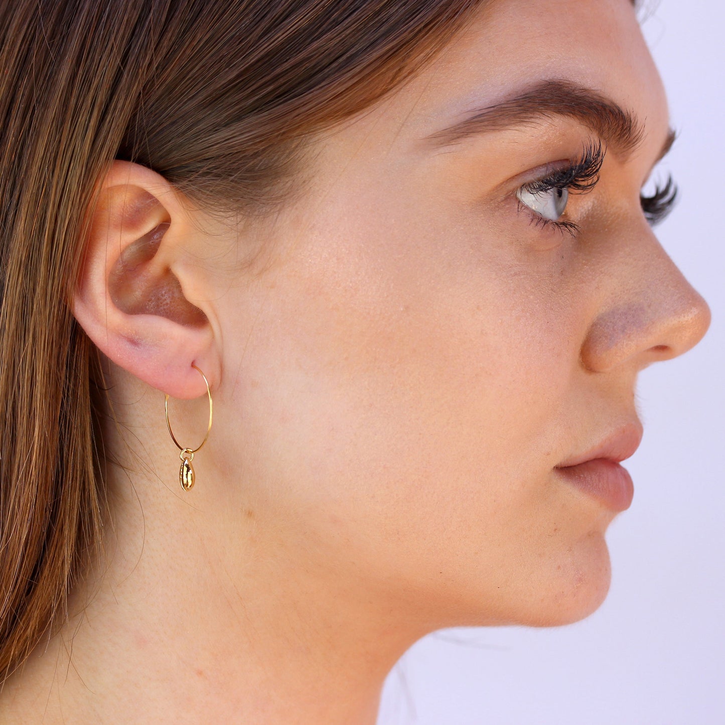 Boucles d'oreilles créoles en argent sterling plaqué or 16 mm avec coquillage cauris