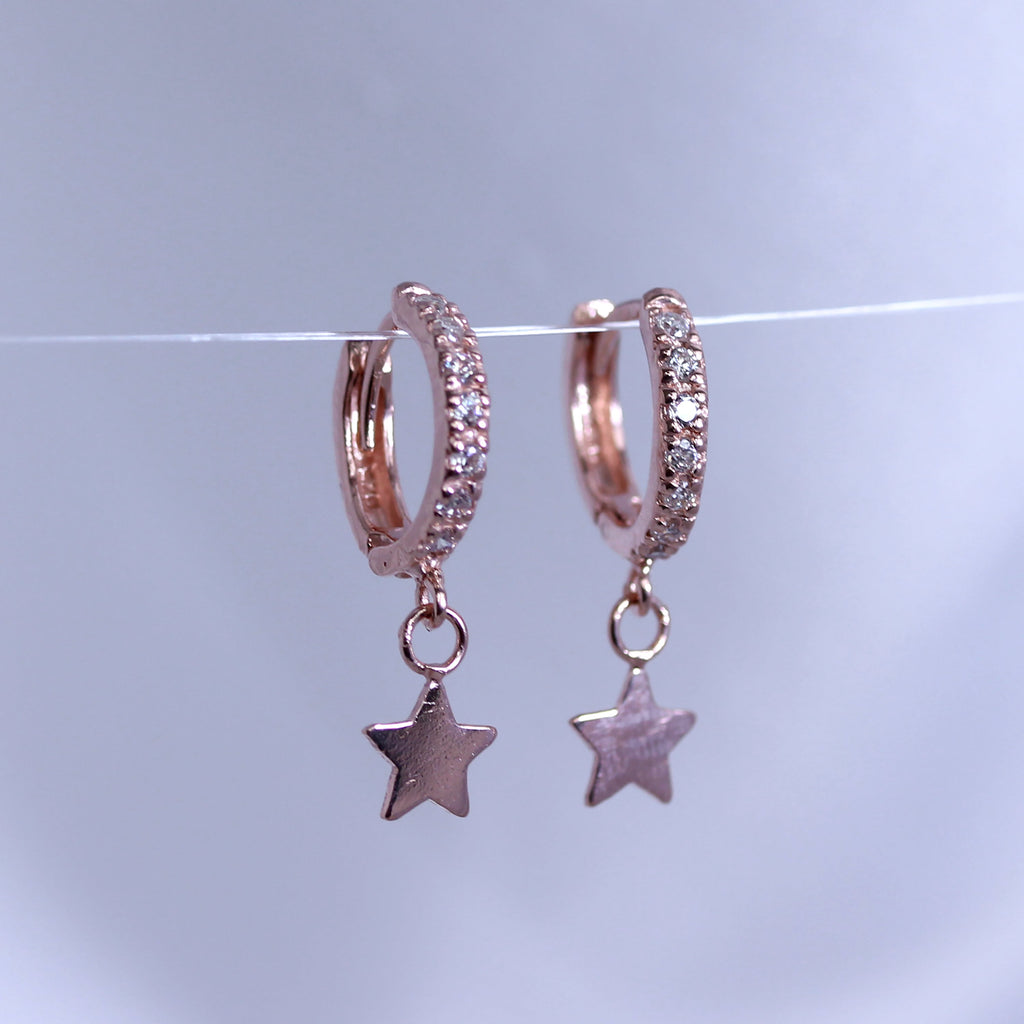 Boucles d'oreilles créoles en argent sterling plaqué or rose avec breloque étoile de 12 mm