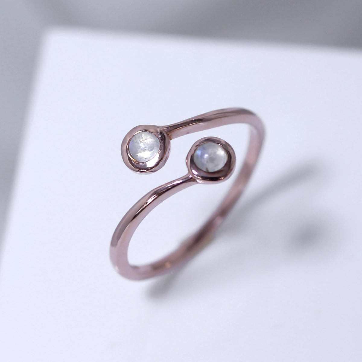 Bague ajustable en argent sterling plaqué or rose et pierre de lune