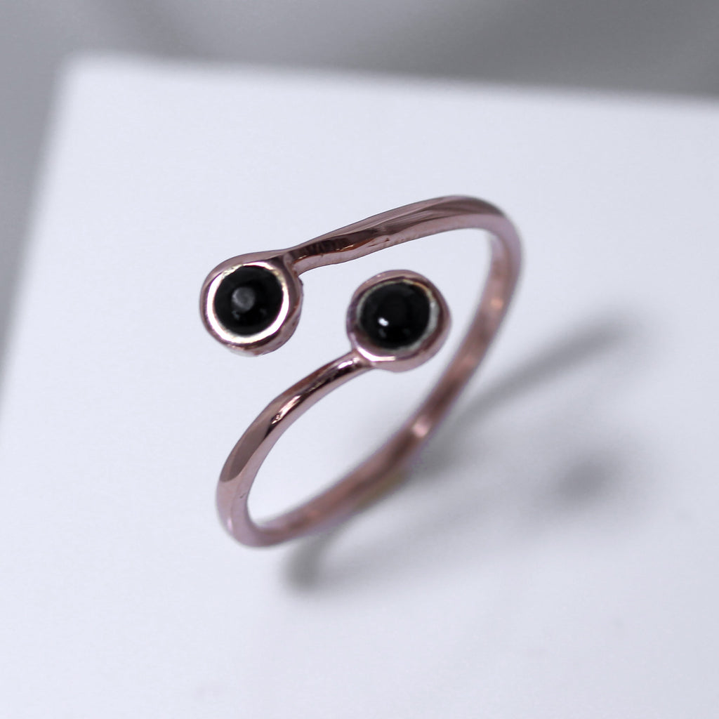 Bague ajustable en argent sterling plaqué or rose et faux onyx