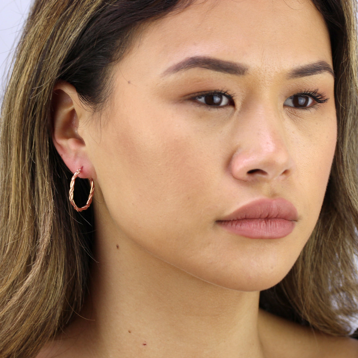 Boucles d'oreilles créoles torsadées en argent sterling plaqué or rose