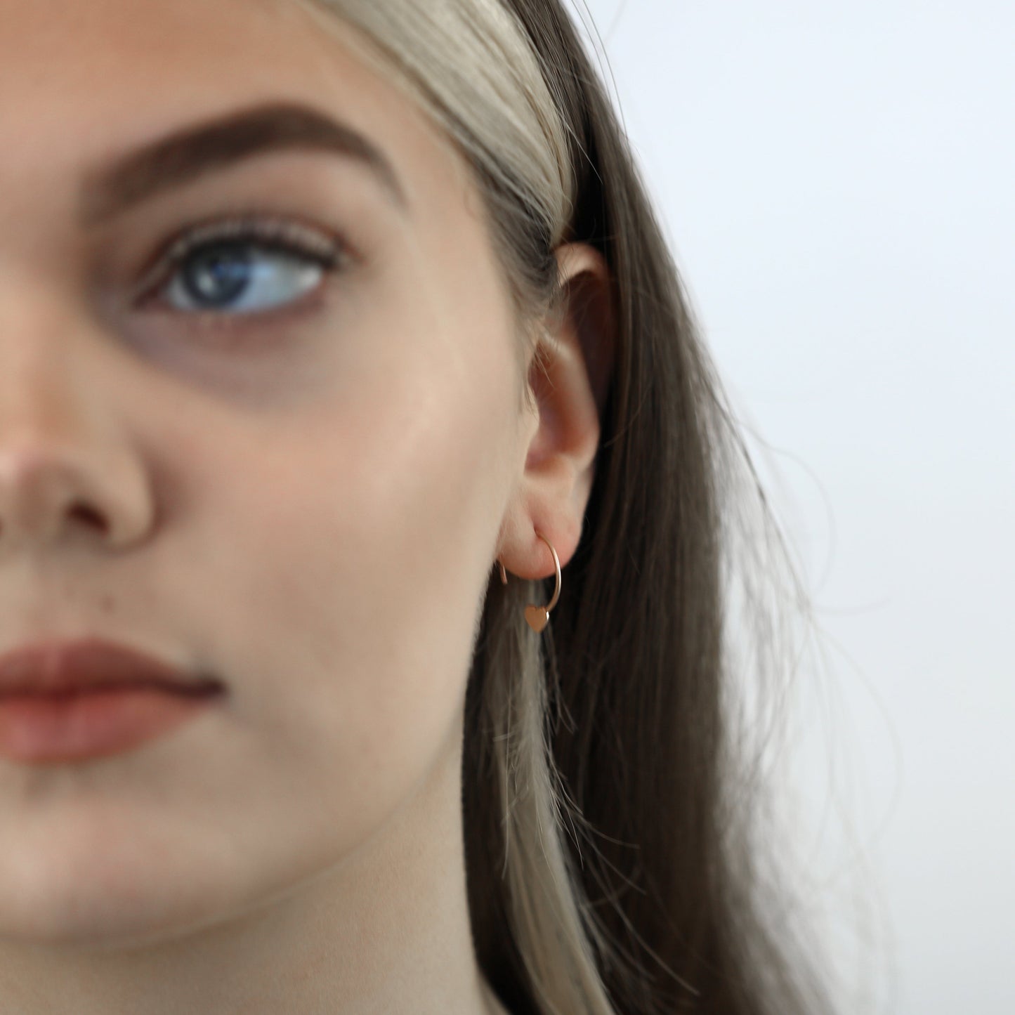 Boucles d'oreilles en argent sterling plaqué or rose en forme de cœur