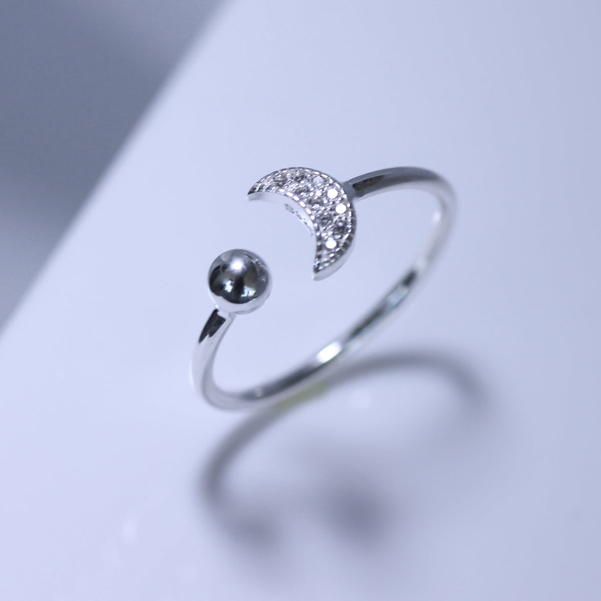 Bague ajustable en argent sterling et zircone cubique en forme de croissant de lune