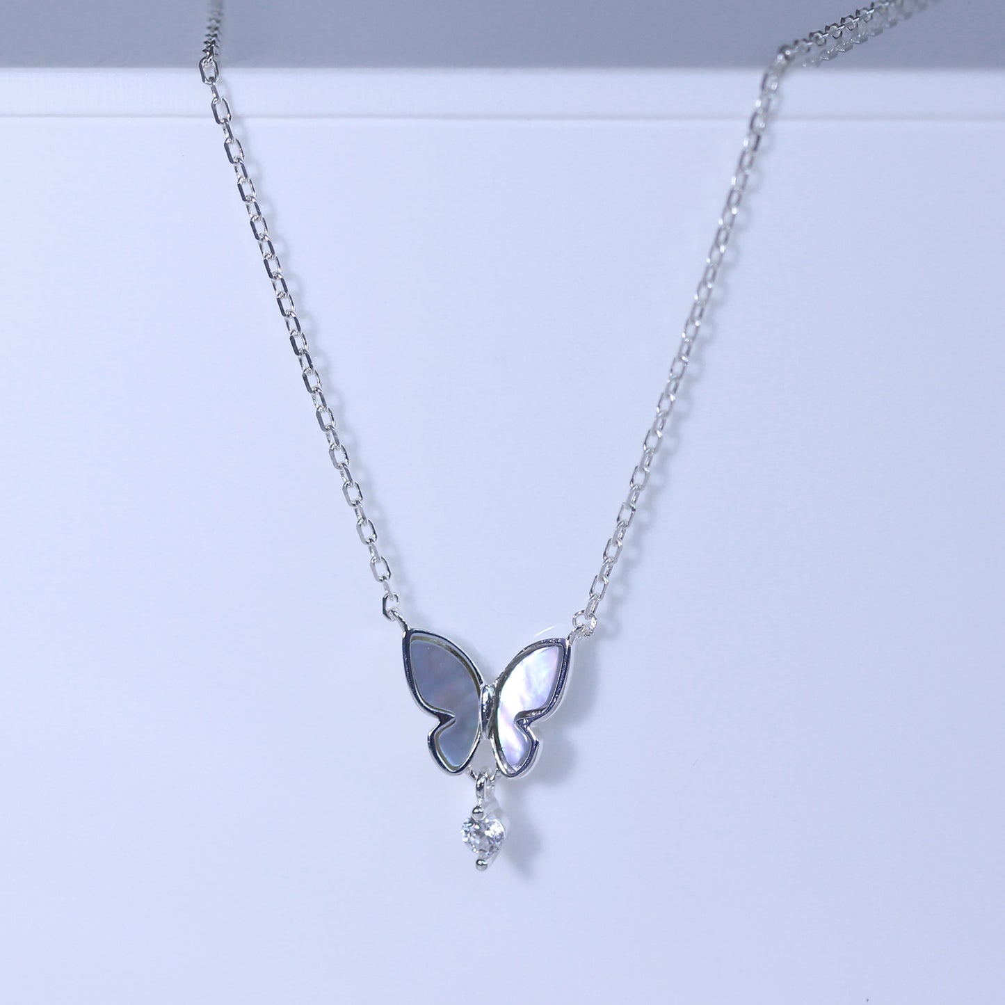 Collier papillon en argent sterling et nacre avec zircones cubiques, 45,7 cm