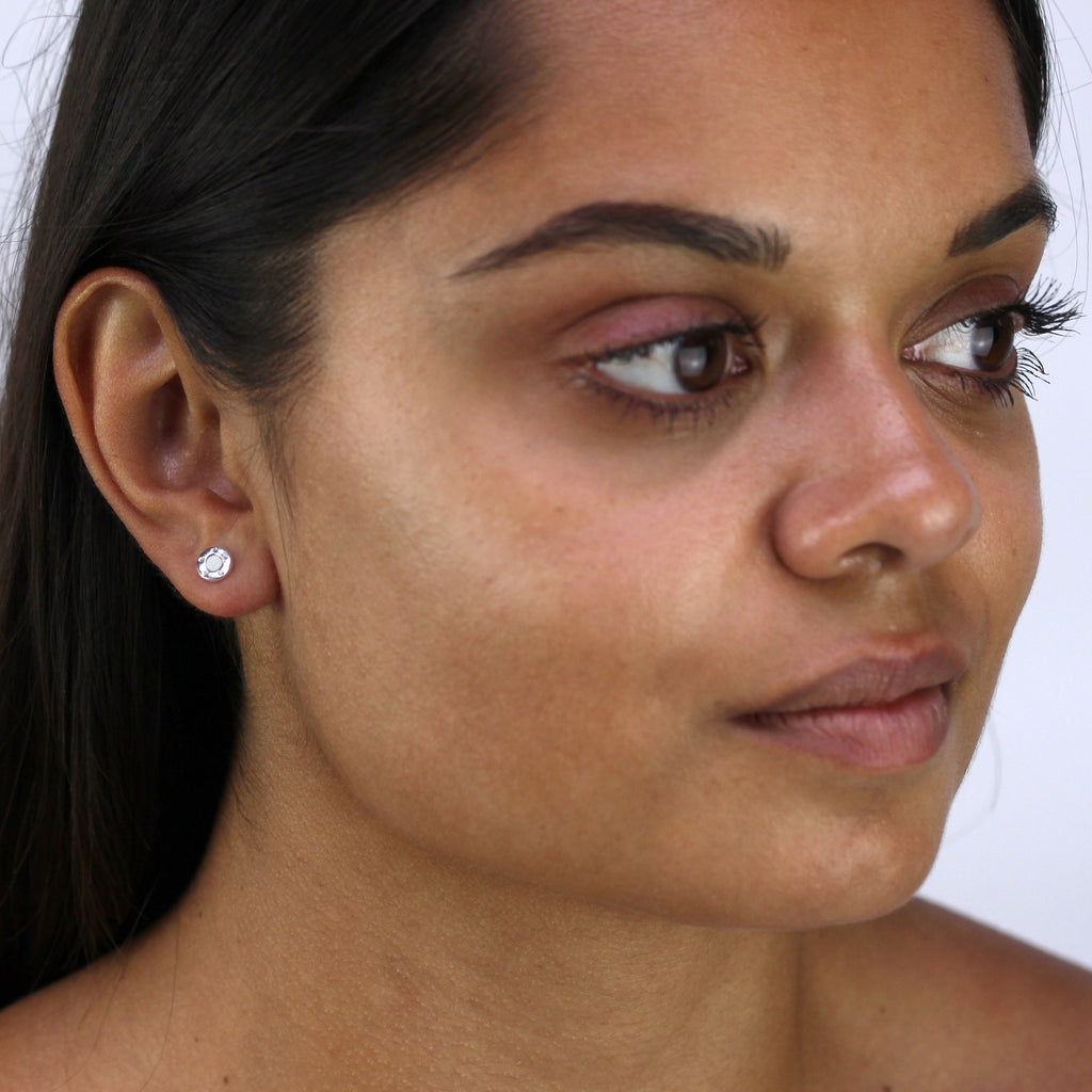 Boucles d'oreilles à tige rondes en argent sterling, nacre et zircone cubique