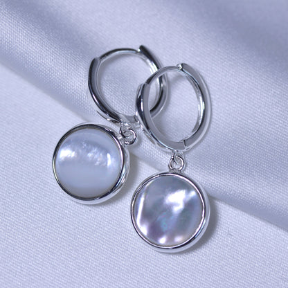 Boucles d'oreilles créoles rondes en argent sterling avec breloques en nacre