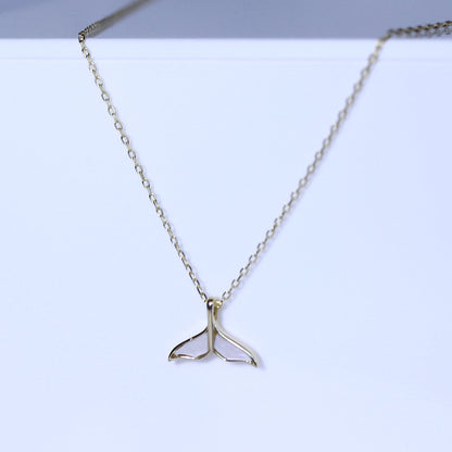 Collier queue de baleine en argent sterling plaqué or et nacre - 45,7 cm