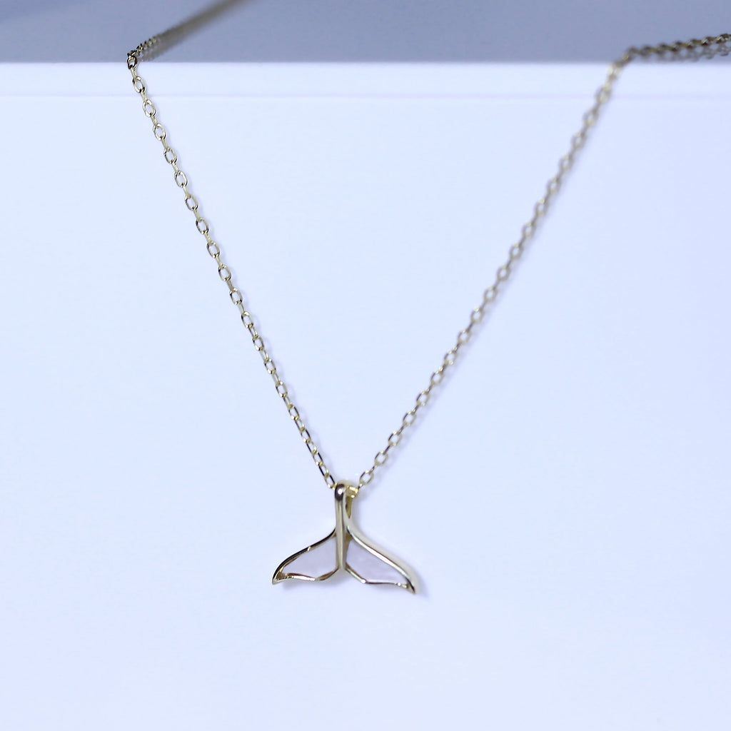 Collier queue de baleine en argent sterling plaqué or et nacre - 45,7 cm