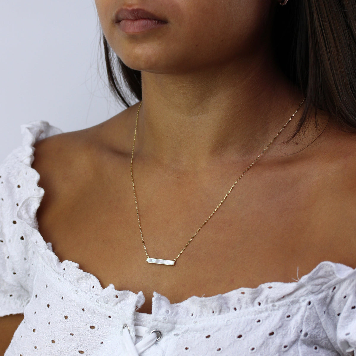 Collier en argent sterling plaqué or avec barre en nacre 45 cm