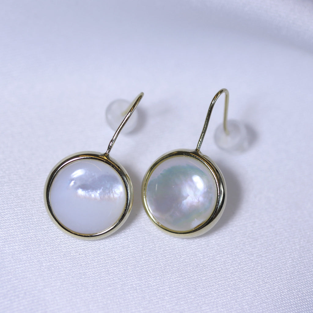 Boucles d'oreilles pendantes rondes en argent sterling plaqué or et nacre