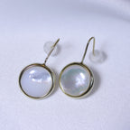 Boucles d'oreilles pendantes rondes en argent sterling plaqué or et nacre